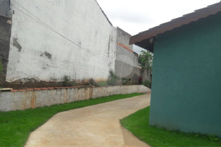 Chácara à venda com 5 quartos, sendo 2 suítes, em Campos de Atibaia, Atibaia, SP