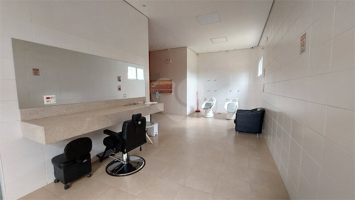 Casa à venda com 3 suítes no condomínio Figueira Garden, Atibaia - SP