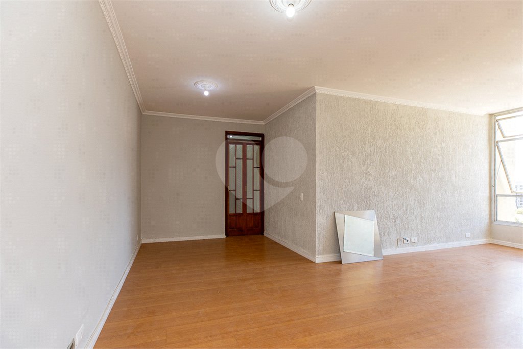 Apartamento à venda com 3 quartos, sendo 1 suíte,  em Brooklin, São Paulo, SP