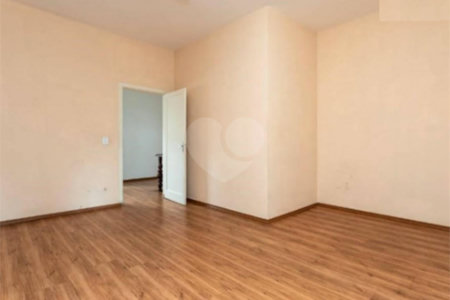 Casa à venda ou para alugar com 9 quartos em Vila Mariana, São Paulo, SP