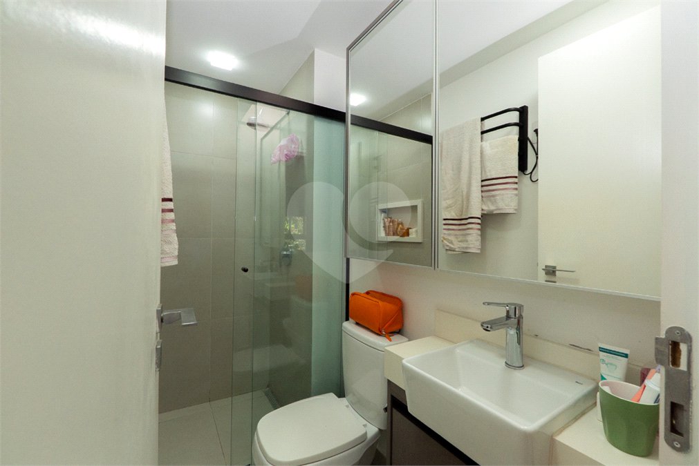 Casa à venda com 2 suítes no condomínio Kza Princesa Isabel, São Paulo - SP
