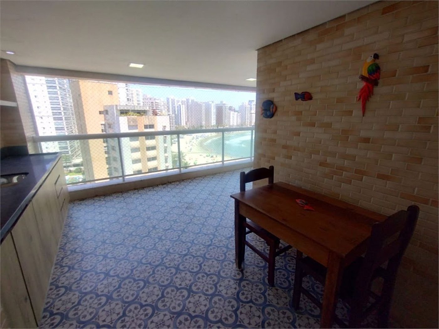 Apartamento Residencial à venda, Jardim Astúrias, Guarujá - AP0683.