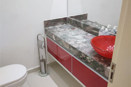 Casa à venda com 3 suítes no condomínio Estância Marambaia, Vinhedo - SP