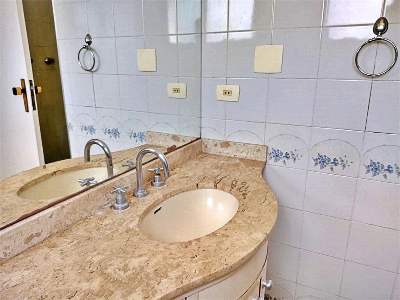 Apartamento à venda com 4 quartos, sendo 3 suítes, em Vila Andrade, São Paulo, SP