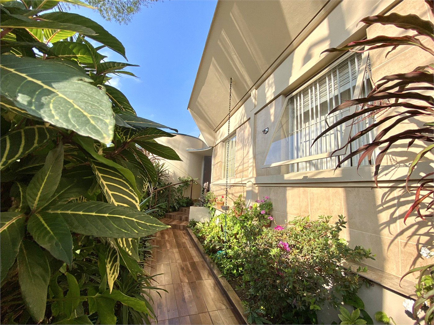 Casa de Vila à venda com 3 quartos, sendo 1 suíte, em Jardim Hípico, São Paulo, SP