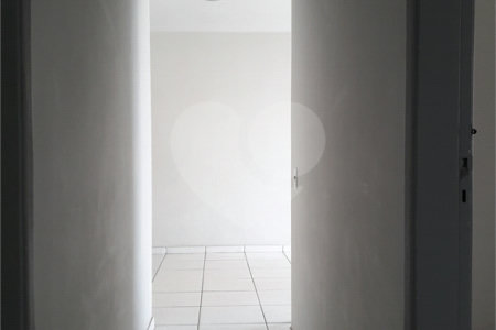Apartamento à venda com 3 quartos em Vila Suzana, São Paulo, SP