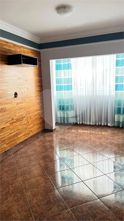 Apartamento à venda com 3 quartos em Cidade Líder, São Paulo, SP