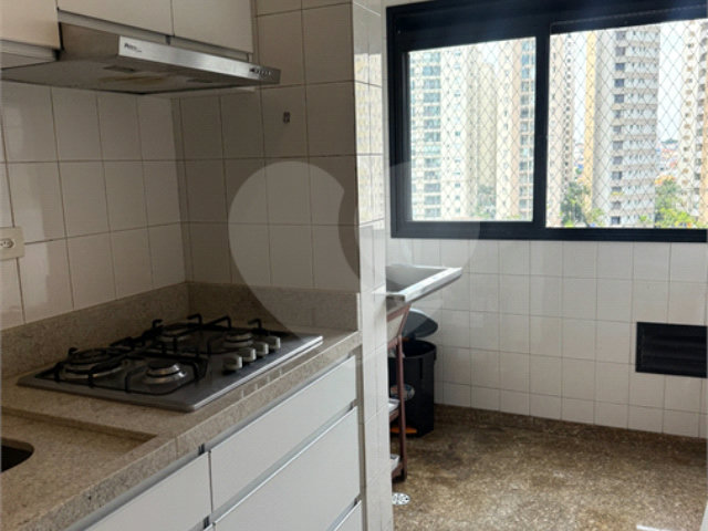 Apartamento à venda ou para alugar com 3 quartos, sendo 1 suíte,  em Santa Teresinha, São Paulo, SP