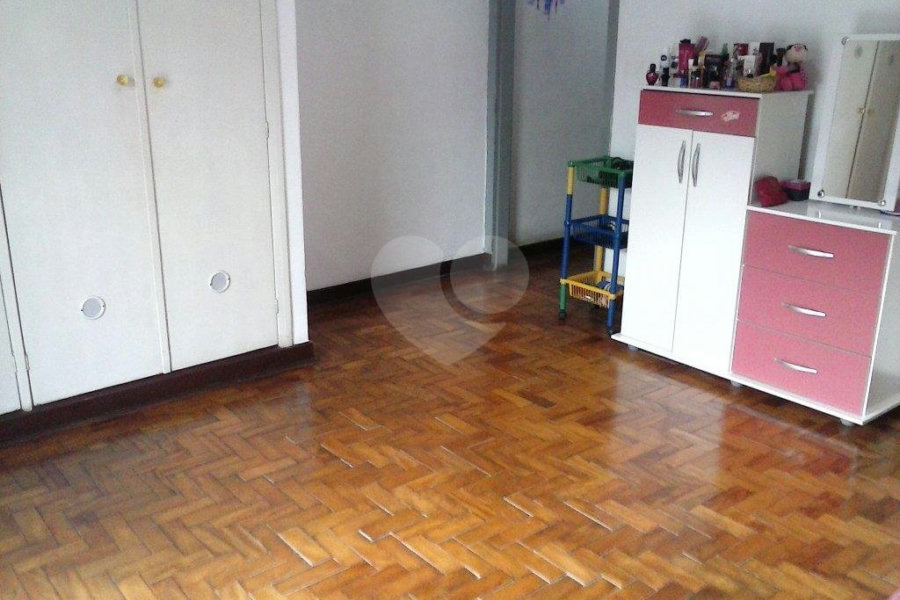 Sobrado à venda com 3 quartos em Tremembé, São Paulo, SP