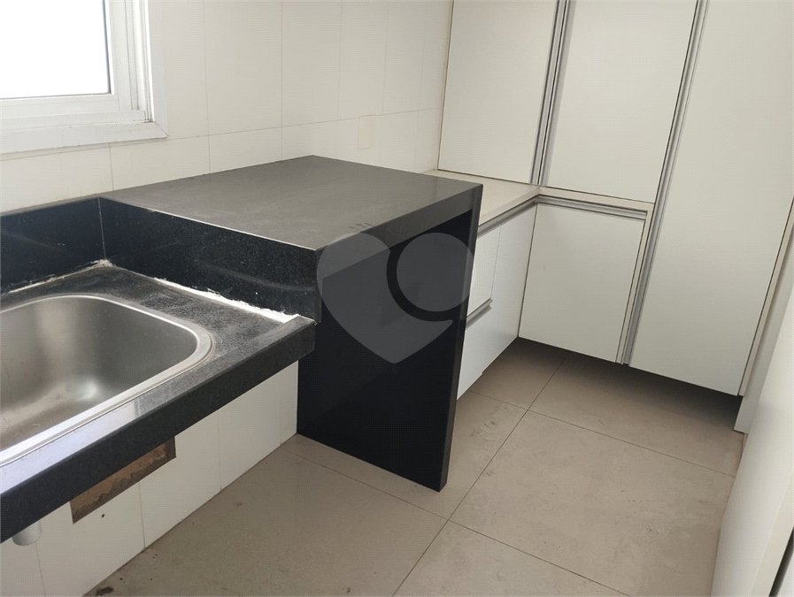 Apartamento à venda com 3 quartos, sendo 1 suíte,  no Centro, São Bernardo do Campo, SP