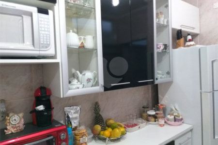 Sobrado à venda ou para alugar com 3 suítes em Santa Teresinha, São Paulo, SP