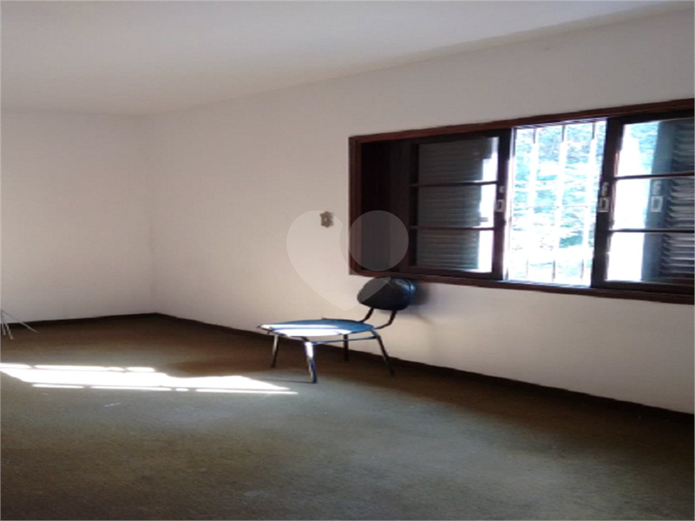 Casa à venda com 3 suítes em Jardim das Vertentes, São Paulo, SP
