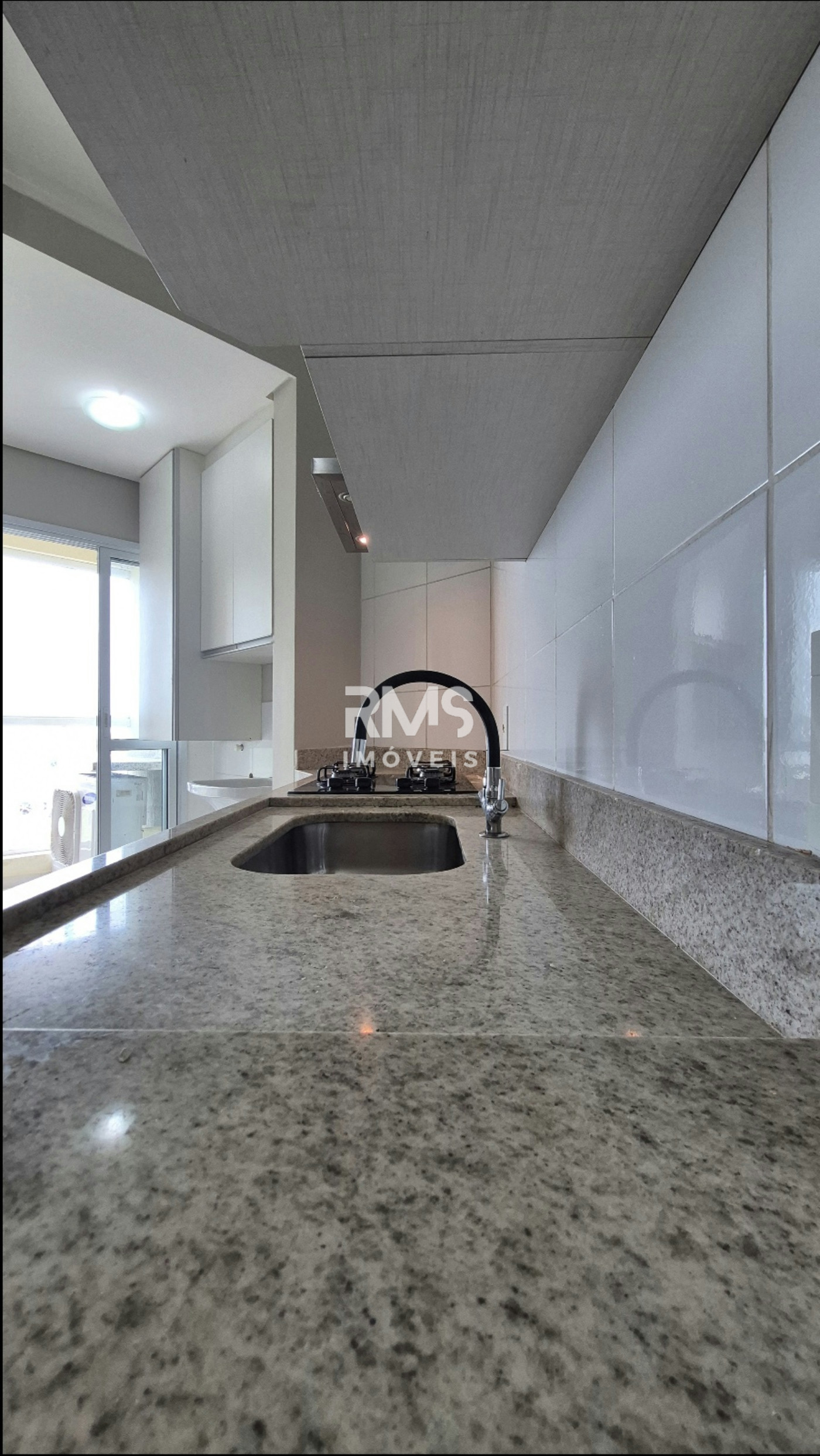 Apartamento à venda com 3 quartos, sendo 1 suíte,  em Jardim Aeroporto I, Itu, SP