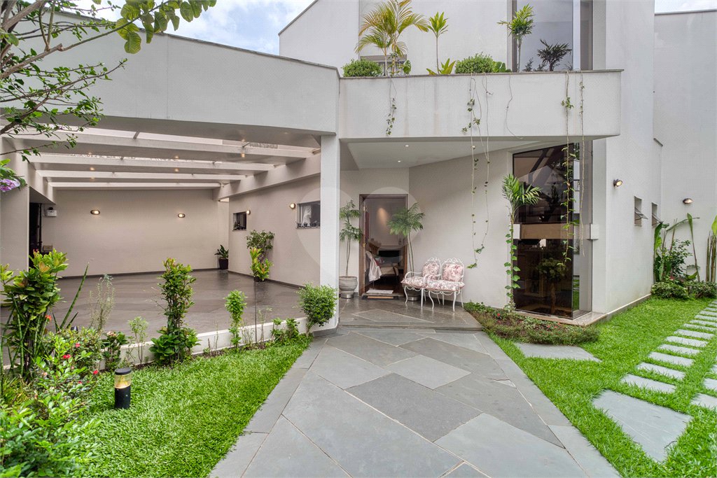Sobrado à venda com 3 quartos, sendo 2 suítes, em City Campo Grande, São Paulo, SP