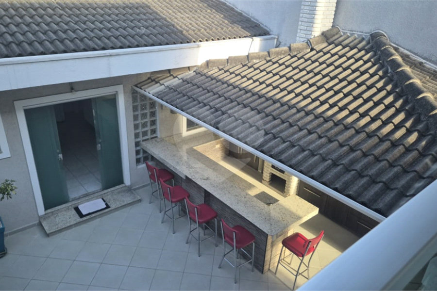 Sobrado à venda com 3 quartos, sendo 1 suíte, em Tremembé, São Paulo, SP