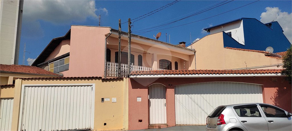 Sobrado à venda com 3 quartos, sendo 1 suíte, em Vila Almeida, Indaiatuba, SP