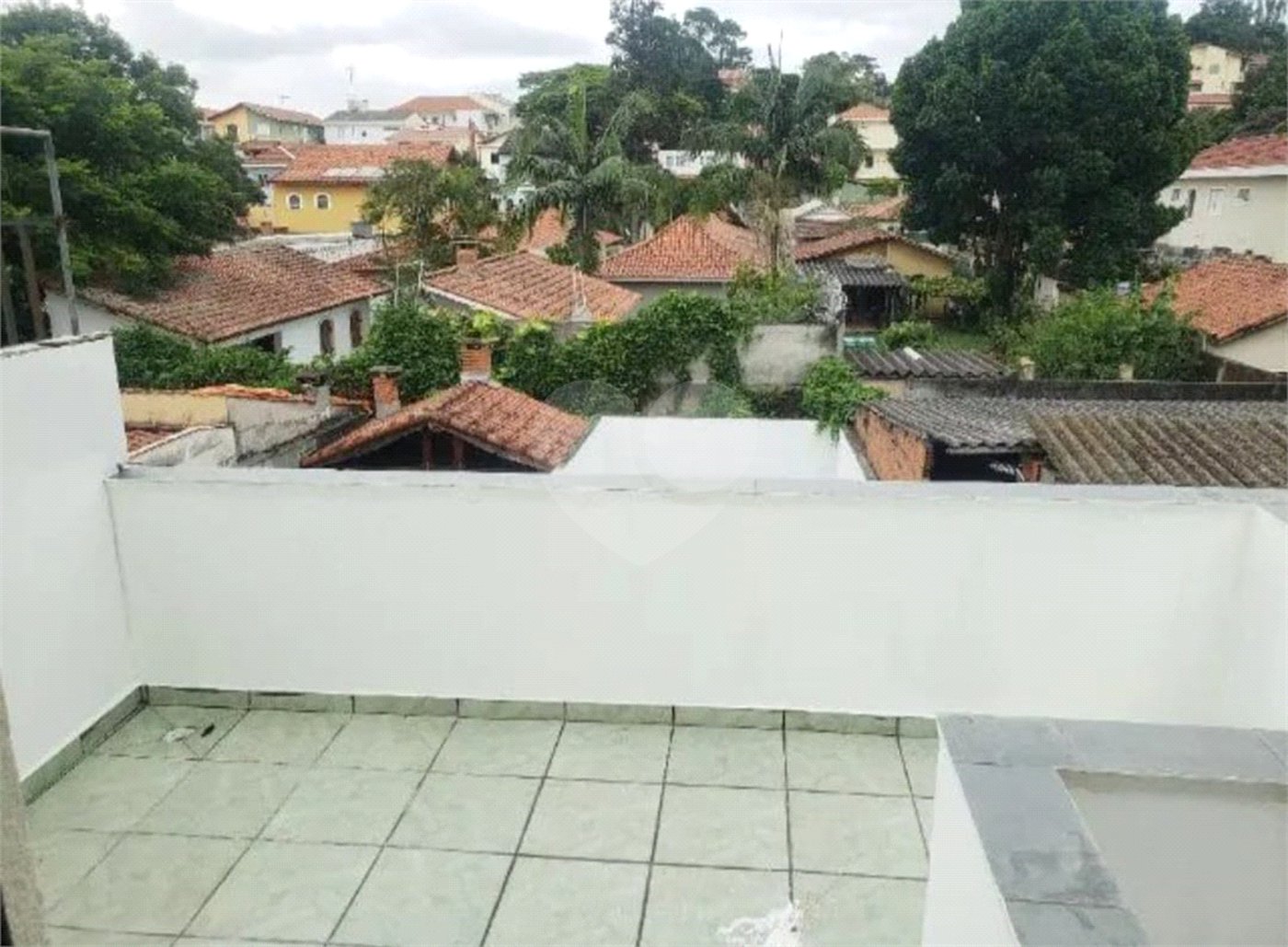 Sobrado à venda com 4 quartos, sendo 1 suíte, em Tremembé, São Paulo, SP