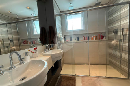 Apartamento à venda com 3 suítes em Santa Teresinha, São Paulo, SP