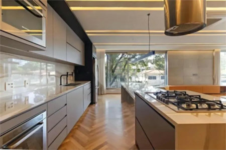 Casa à venda ou para alugar com 2 suítes no condomínio Praça Gabriel, São Paulo - SP