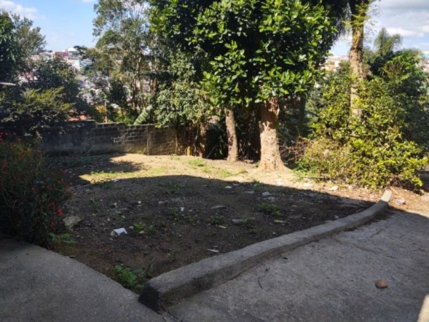 Terreno à venda em Chácara Santa Maria, São Paulo, SP