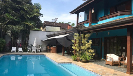 Sobrado à venda com 5 quartos, sendo 3 suítes,  em Barra do Una, São Sebastião, SP