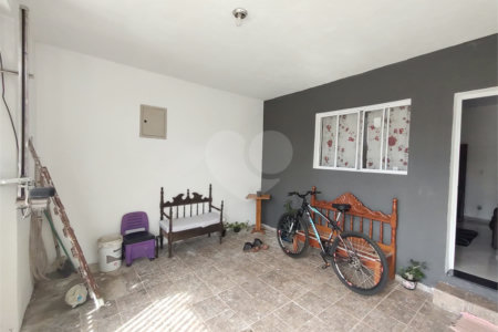 Casa à venda com 3 quartos, sendo 1 suíte,  em Vila Regina, Itapetininga, SP