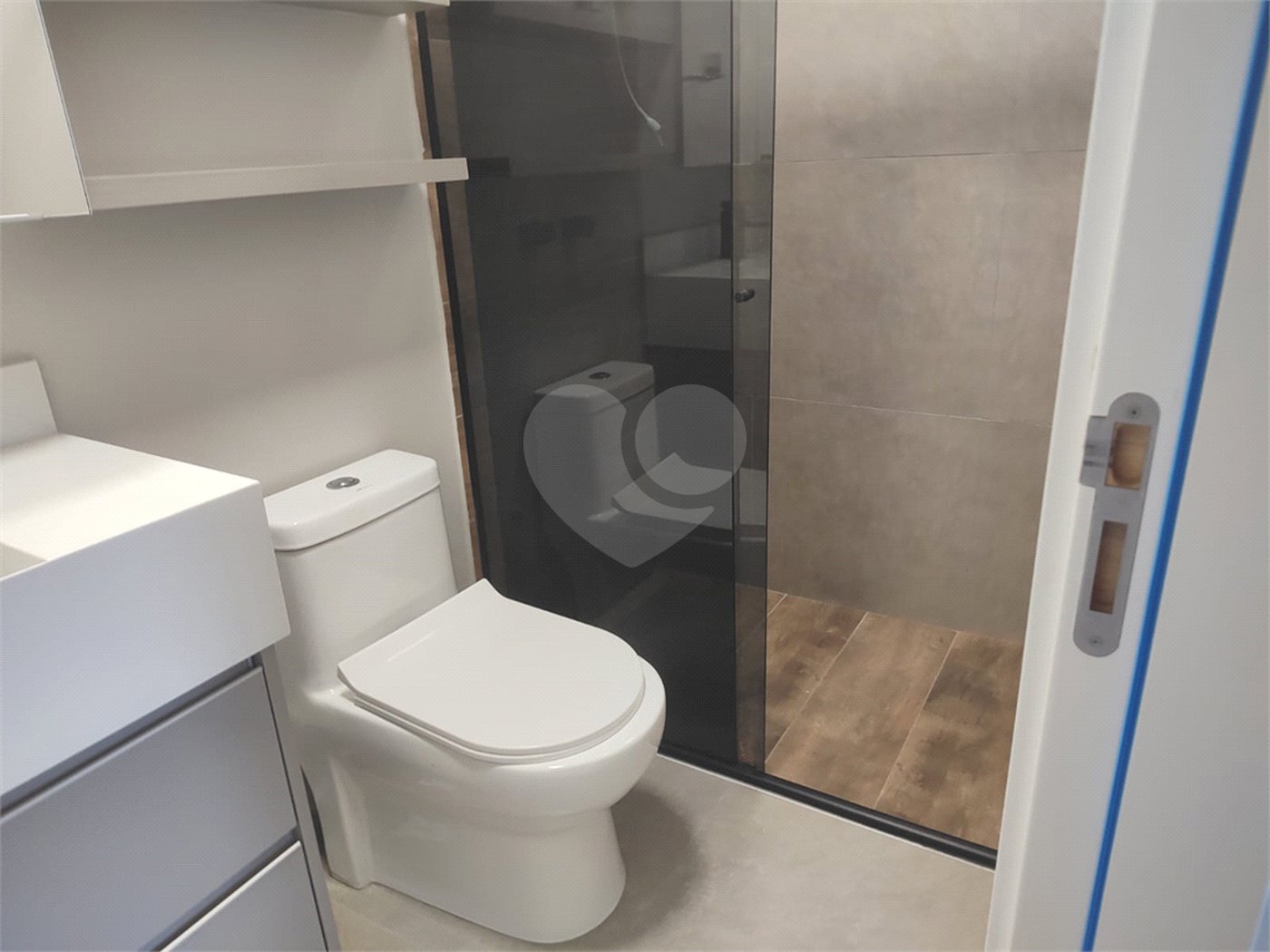 Casa à venda com 2 suítes no condomínio Vue 26, Atibaia - SP