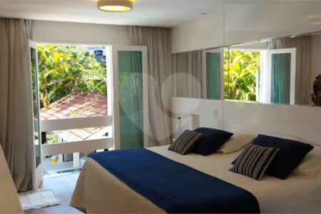 Casa à venda com 4 suítes em Alphaville, Santana de Parnaíba, SP