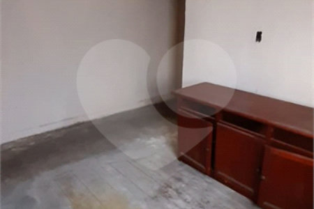 Sobrado á Venda no Ipiranga, 3 dormitórios, 2 vagas na garagem, reformado