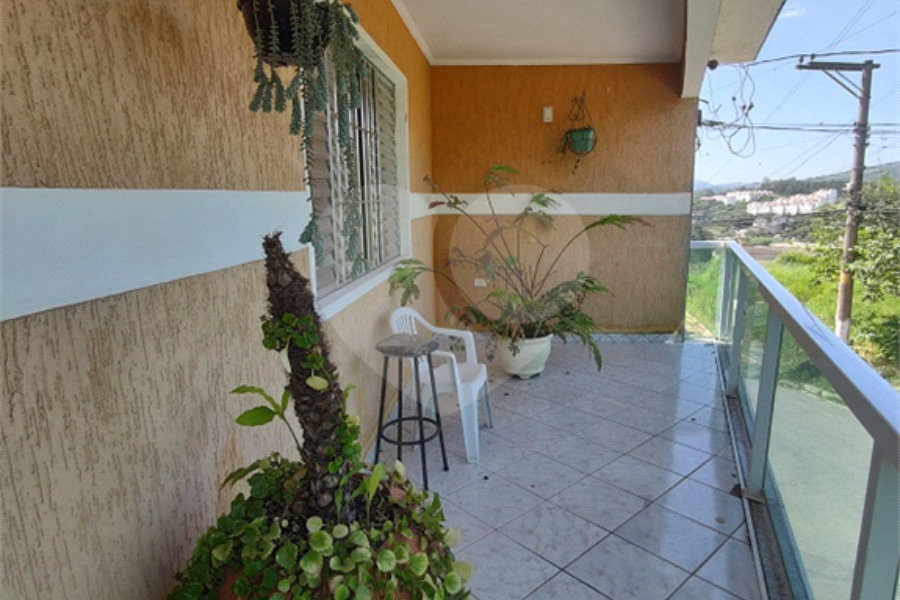 Sobrado à venda com 3 quartos em Tremembé, São Paulo, SP