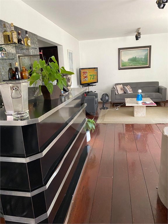 Apartamento à venda com 3 quartos, sendo 1 suíte, em Vila Nova Conceição, São Paulo, SP