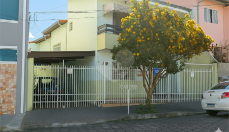 Casa à venda com 6 quartos em Vila Maria, Itapetininga, SP