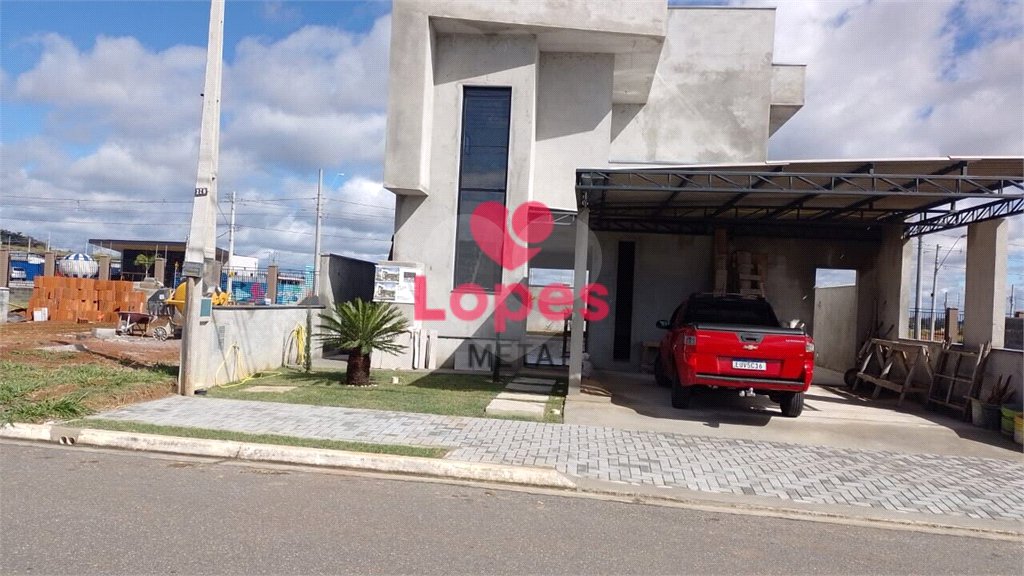 Casa à venda com 3 suítes no condomínio Reserva Aruanã, São José dos Campos - SP