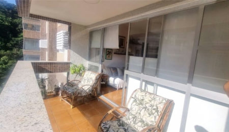 Apartamento porteira fechada com vista para o mar e lazer completo em Pitangueiras – Guarujá
