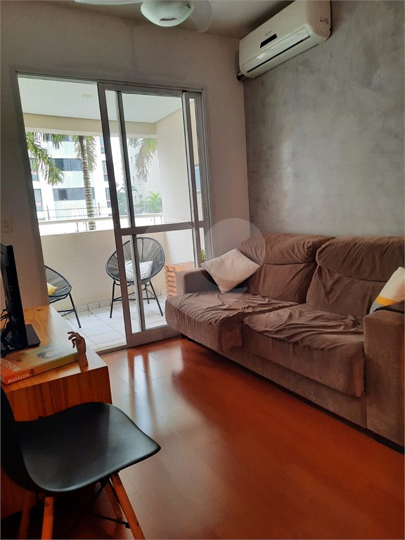 Apartamento à venda com 2 quartos, sendo 1 suíte,  em Pinheiros, São Paulo, SP