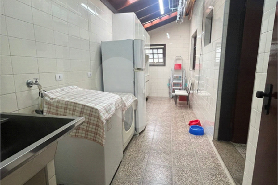 Sobrado à venda com 3 suítes em Tremembé, São Paulo, SP