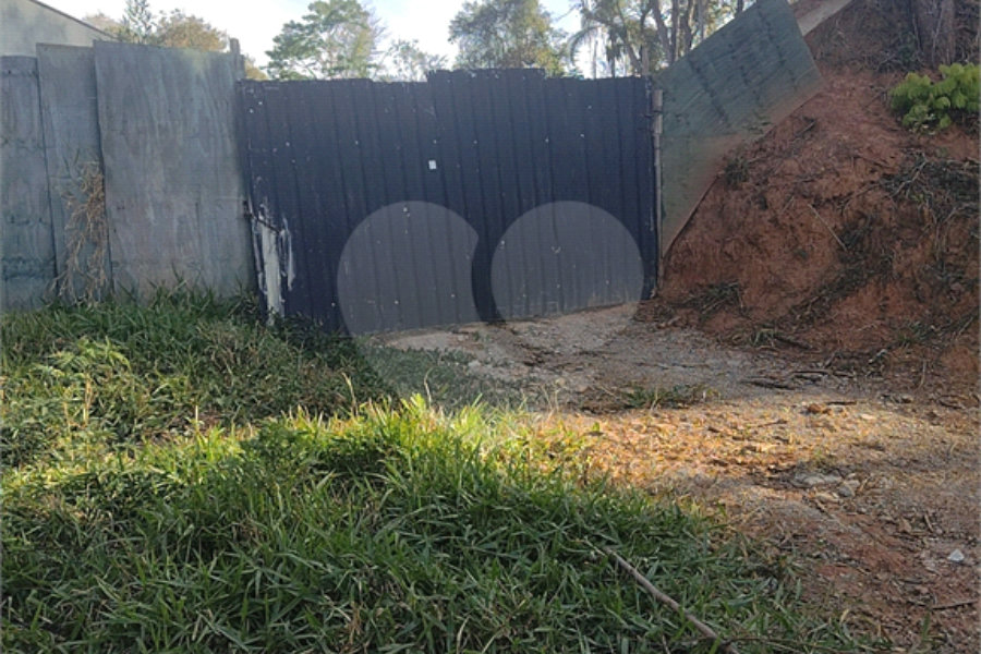 Terreno à venda no condomínio Associação Mirante da Mantiqueira, Mairiporã - SP