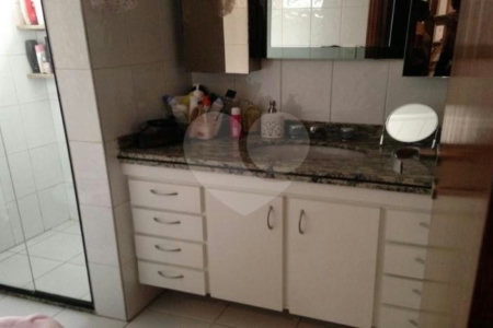 Apartamento à venda com 3 quartos, sendo 2 suítes, em Brooklin, São Paulo, SP