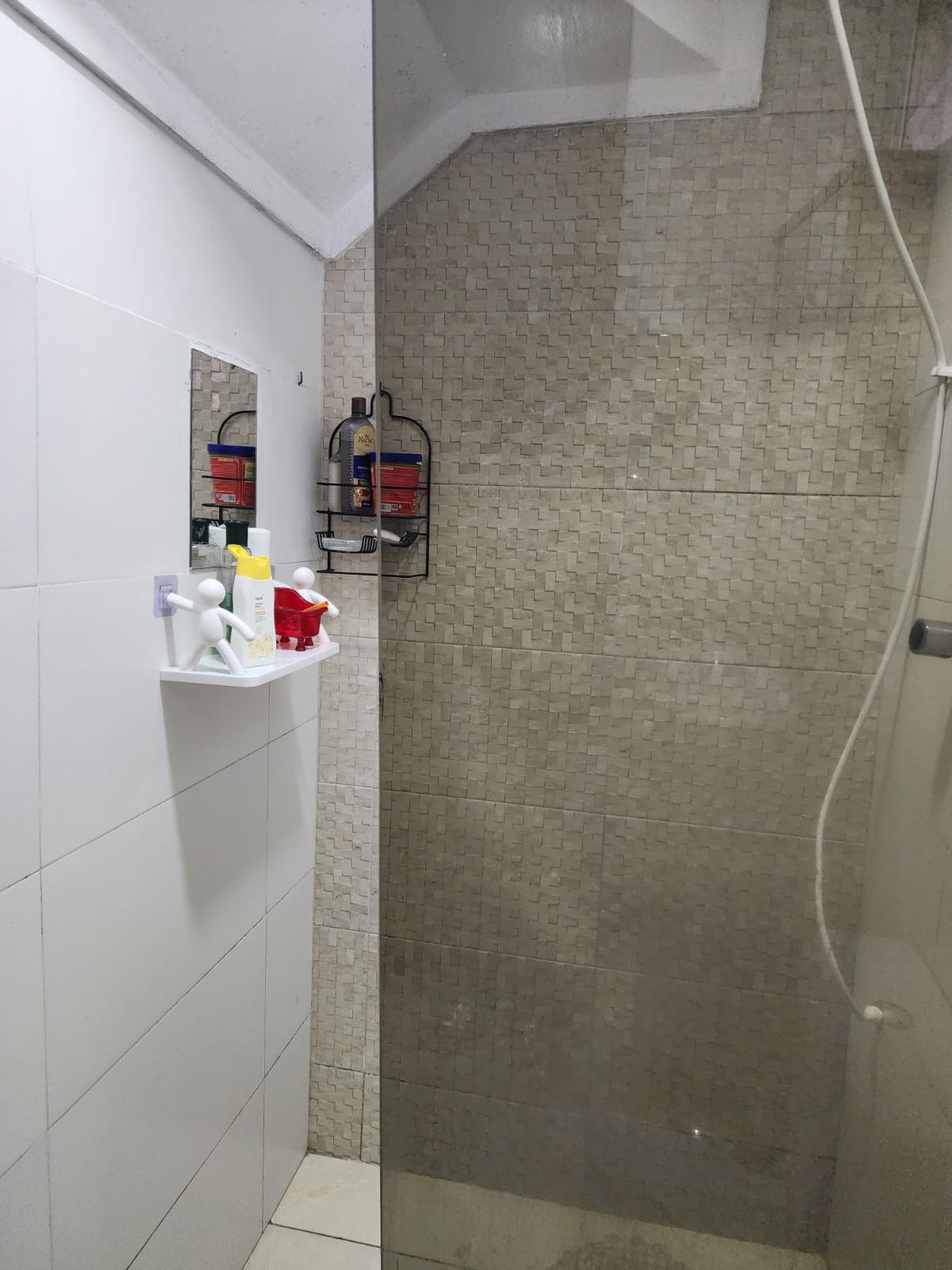 Casa à venda com 3 quartos, sendo 1 suíte, em Canto do Forte, Praia Grande - SP
