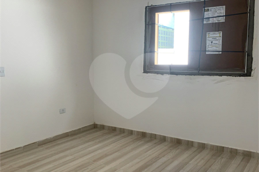 Casa à venda com 3 quartos, sendo 1 suíte,  em Vila Medeiros, São Paulo, SP
