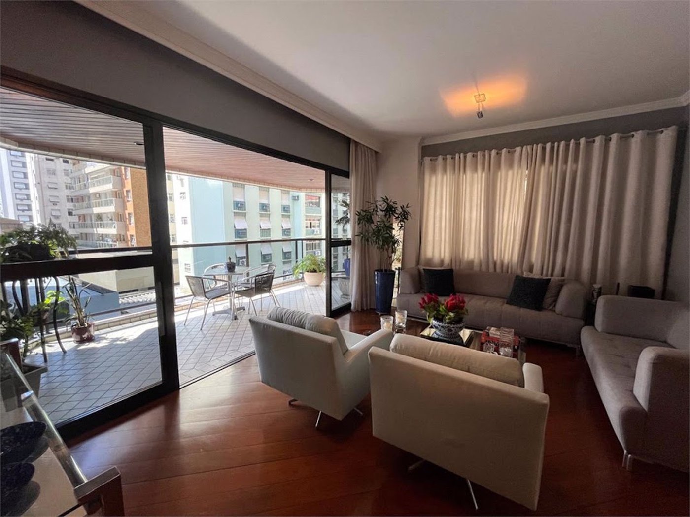 Apartamento Residencial à venda, Gonzaga, Santos - AP0854.