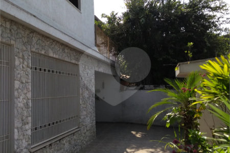 Sobrado à venda com 4 quartos, sendo 1 suíte, em Indianópolis, São Paulo, SP