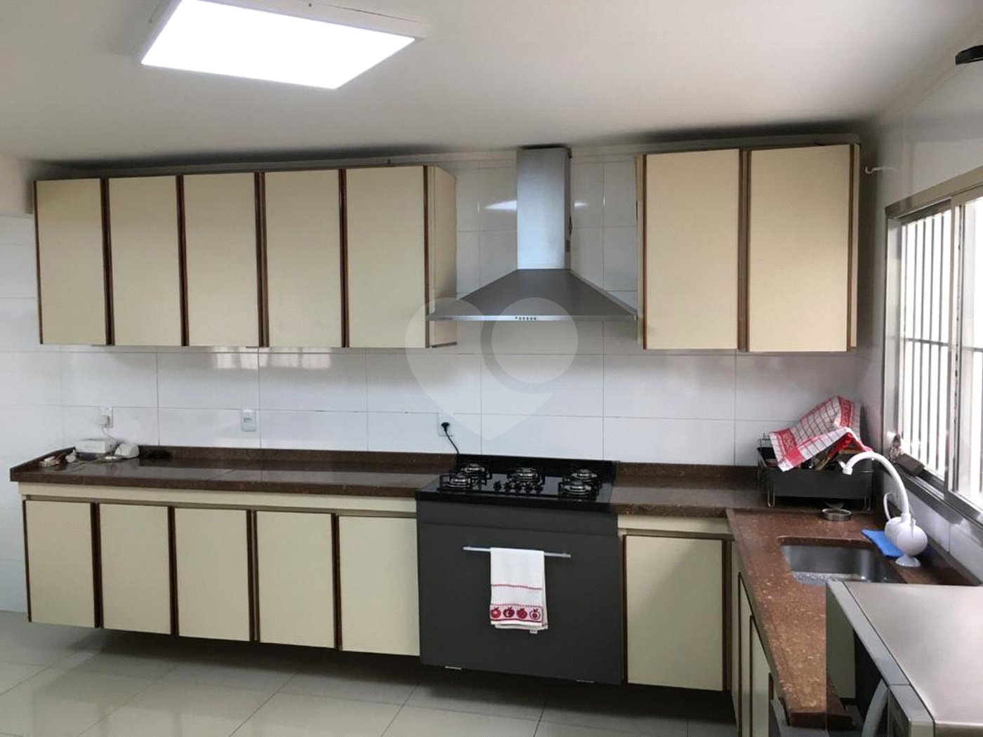 Sobrado à venda com 2 suítes em Jardim Nova Itaquá, Itaquaquecetuba, SP