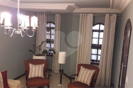 Casa à venda com 3 quartos, sendo 1 suíte, em Vila Gustavo, São Paulo, SP