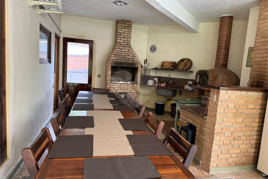 Casa à venda com 6 suítes em Massaguaçu, Caraguatatuba, SP