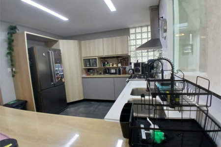 Sobrado à venda com 4 quartos, sendo 2 suítes, em Vila Ida, São Paulo, SP