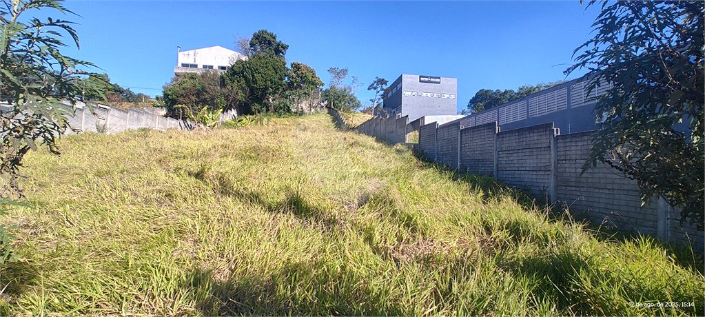 Chácara à venda com 3 quartos, sendo 1 suíte, no Centro, Nazaré Paulista, SP