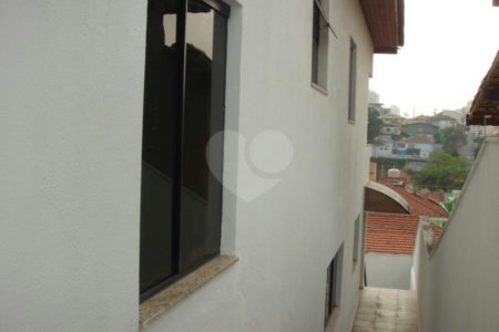 Sobrado à venda com 6 quartos, sendo 2 suítes,  em Santana, São Paulo, SP
