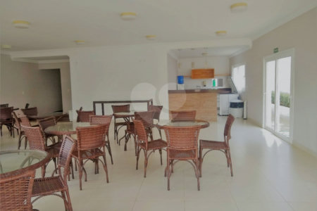 Casa à venda com 4 suítes no condomínio Vila Panorama, Indaiatuba - SP