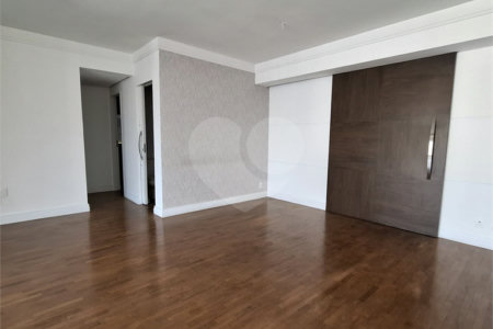 Apartamento à venda com 2 suítes em Pinheiros, São Paulo, SP